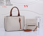 MICHAEL KORS Normal Quality Handbags 26