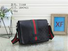 Gucci Normal Quality Handbags 696